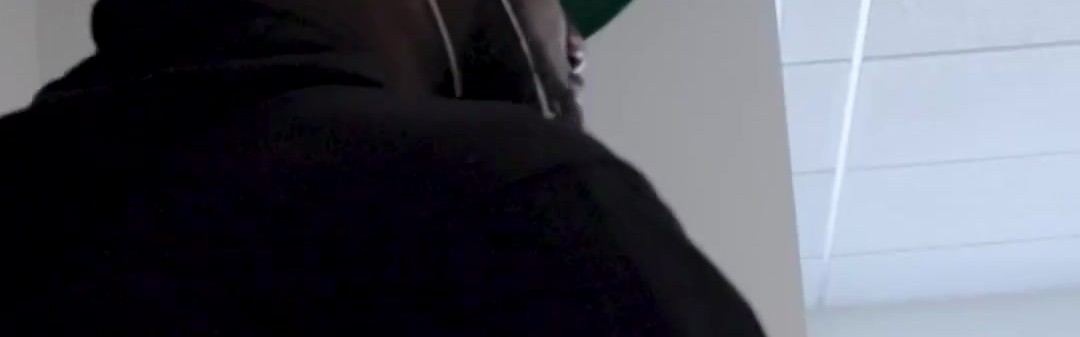 开云体育官方网址-回馈社区！湖人官推晒詹姆斯前往UCLA健康中心看望病人