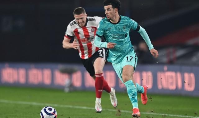 开云体育官方网-克洛普：我们依然强大 琼斯：把进球献给阿利松父亲