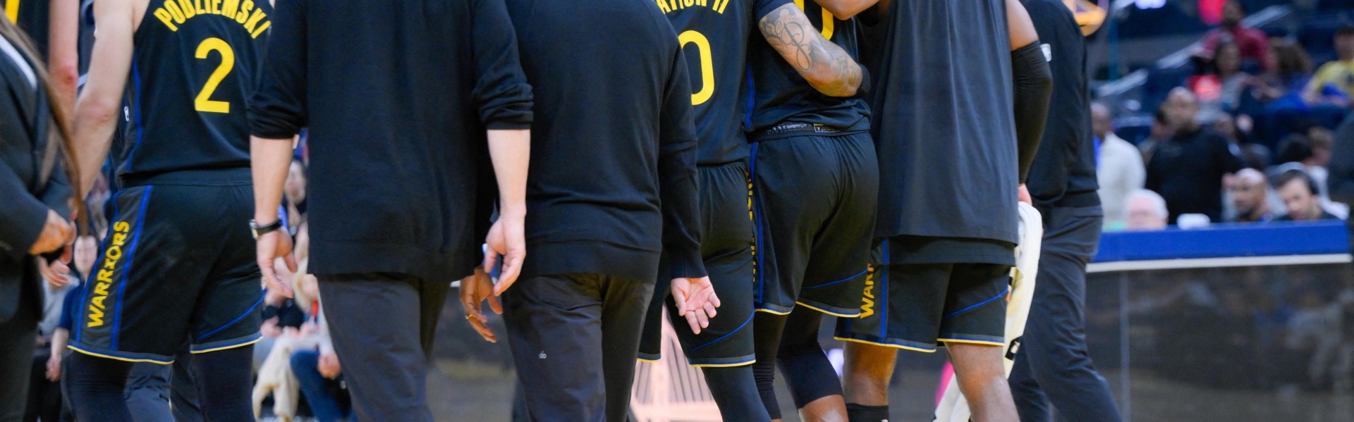 开云体育官方网-巴特勒受伤后2连败！5投全中后因伤退赛，4分6犯规，库里太难了