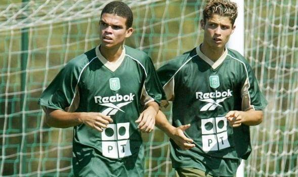 开云体育网页版入口-【揭秘】C罗和佩佩2002年差点在里斯本竞技成队友