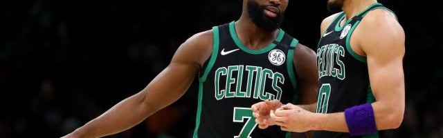 开云体育官方网址-绿军赢下关键卡位战 双探花凶猛 新人表现亮眼